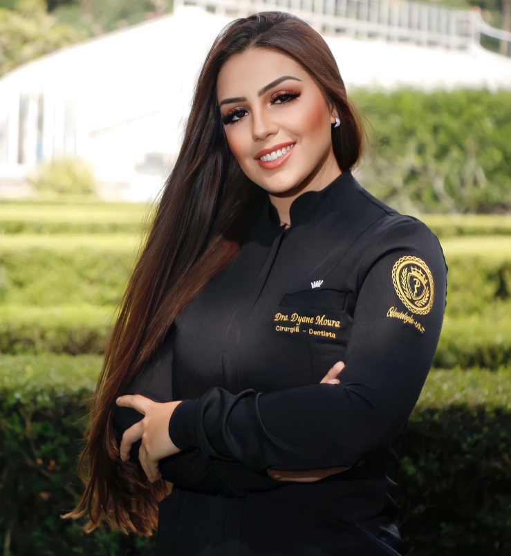 Dra. Dyane Moura — Cirurgiã-Dentista